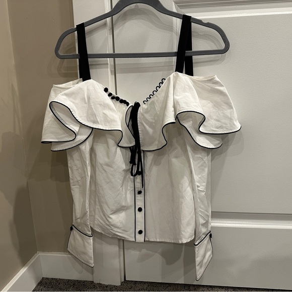 SELF PORTRAIT OFF SHOULDER SPLIT SLEEVE WHITE BUTTON DOWN TOP| size 4 - Picture 2 of 5